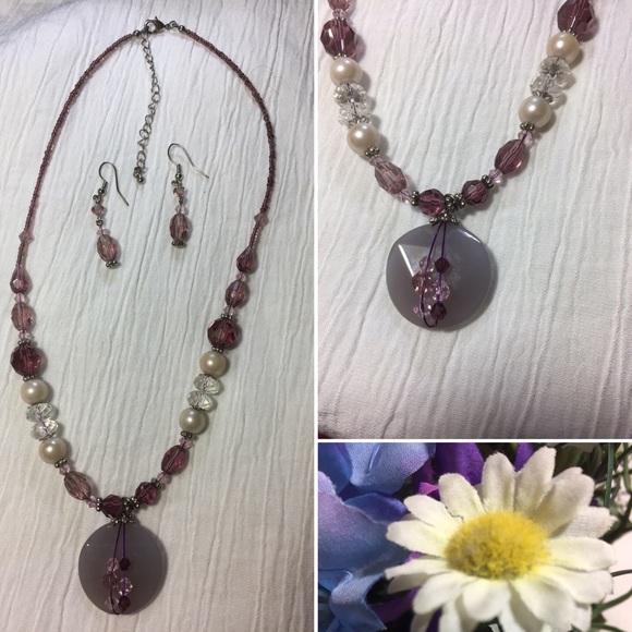 NECKLACE AND EARRINGS SET - Picture 1 of 1